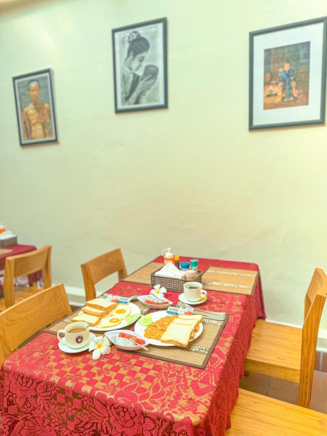Luang Phasouk Hotel Луанг Прабанг Екстериор снимка