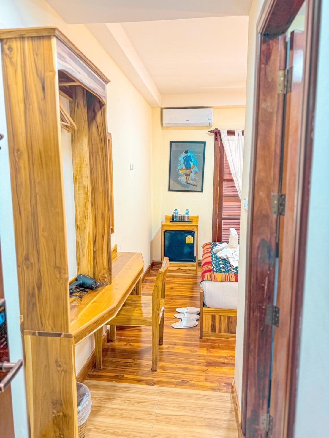Luang Phasouk Hotel Луанг Прабанг Екстериор снимка