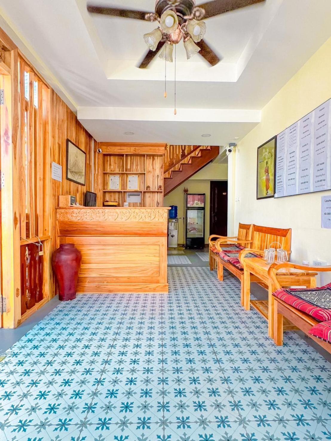 Luang Phasouk Hotel Луанг Прабанг Екстериор снимка